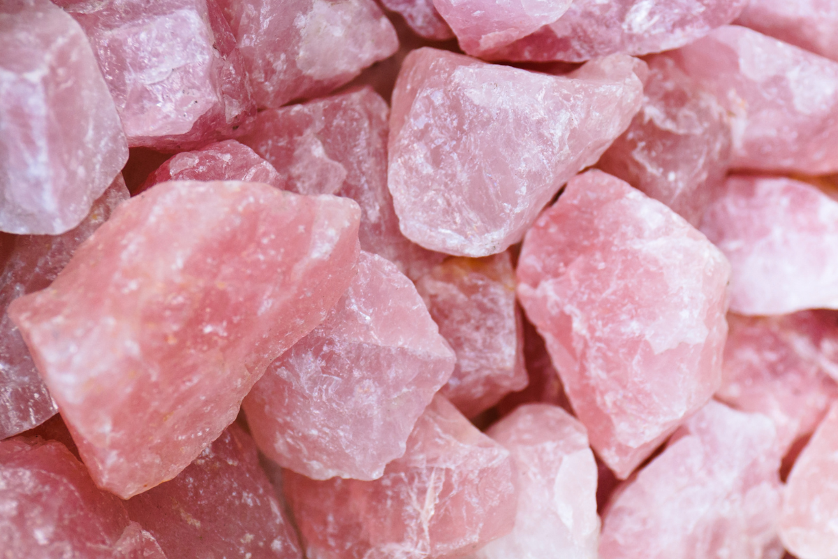 A Guide to Rose Quartz: Meaning, Properties and Everyday Uses HAWKHOUSE A Guide to Rose Quartz: Meaning, Properties and Everyday Uses HAWKHOUSE