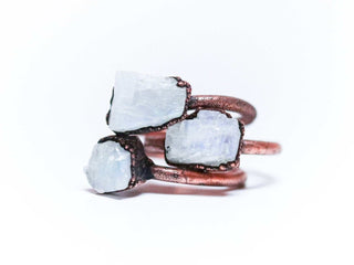 HAWKHOUSE Rough moonstone ring | Simple stone stacking ring