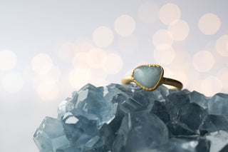 SALE Gold Aquamarine crystal ring | Raw aquamarine ring