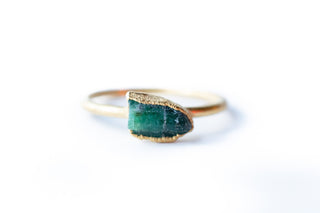 SALE Gold Emerald ring | Rough emerald ring