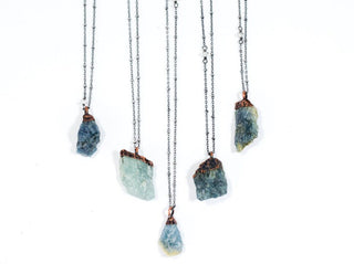 Rough aquamarine necklace | Raw aquamarine jewelry