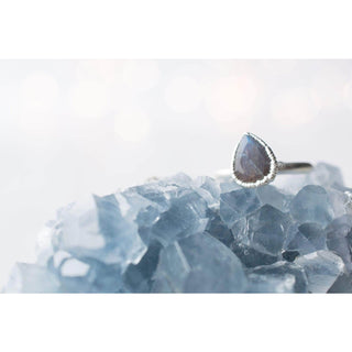 HAWKHOUSE SILVER + GOLD RINGS Silver - 7 Silver Labradorite feldspar ring | Silver Labradorite Ring