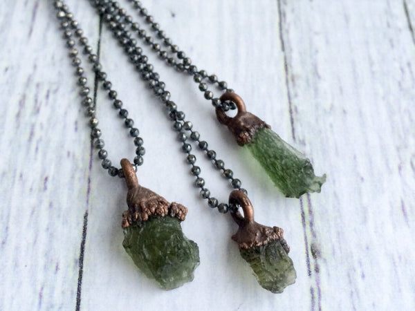 Genuine Moldavite crystal necklace Raw authentic moldavite